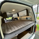 キャンピングカーにピッタリの敷布団